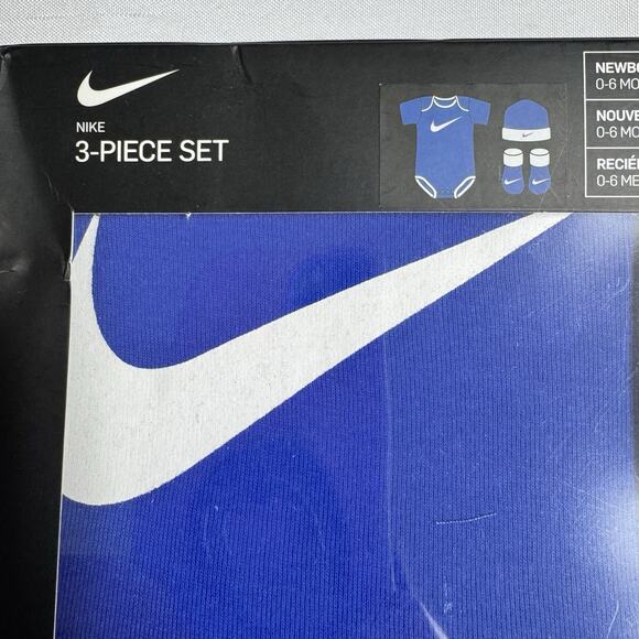 Nike Swoosh 3-Piece Bodysuit, Beanie & Booties Set Blue Infant Size 0-6 Months - Picture 3 of 7